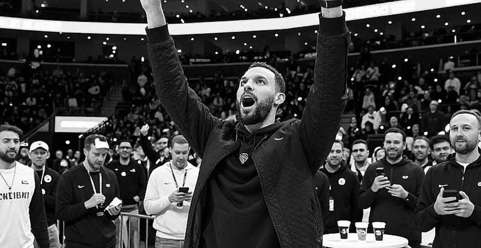 PAOK and EuroLeague: The Abu Dhabi Handshake That Hasn't Closed the Spreadsheet PAOK and EuroLeague: The Abu Dhabi Handshake That Hasn't Closed the Spreadsheet