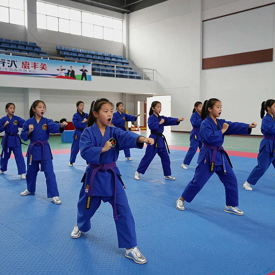 Giữa bài quyền và võ đài: một chữ “thắng” không đủ dùng Giữa bài quyền và võ đài: một chữ “thắng” không đủ dùng