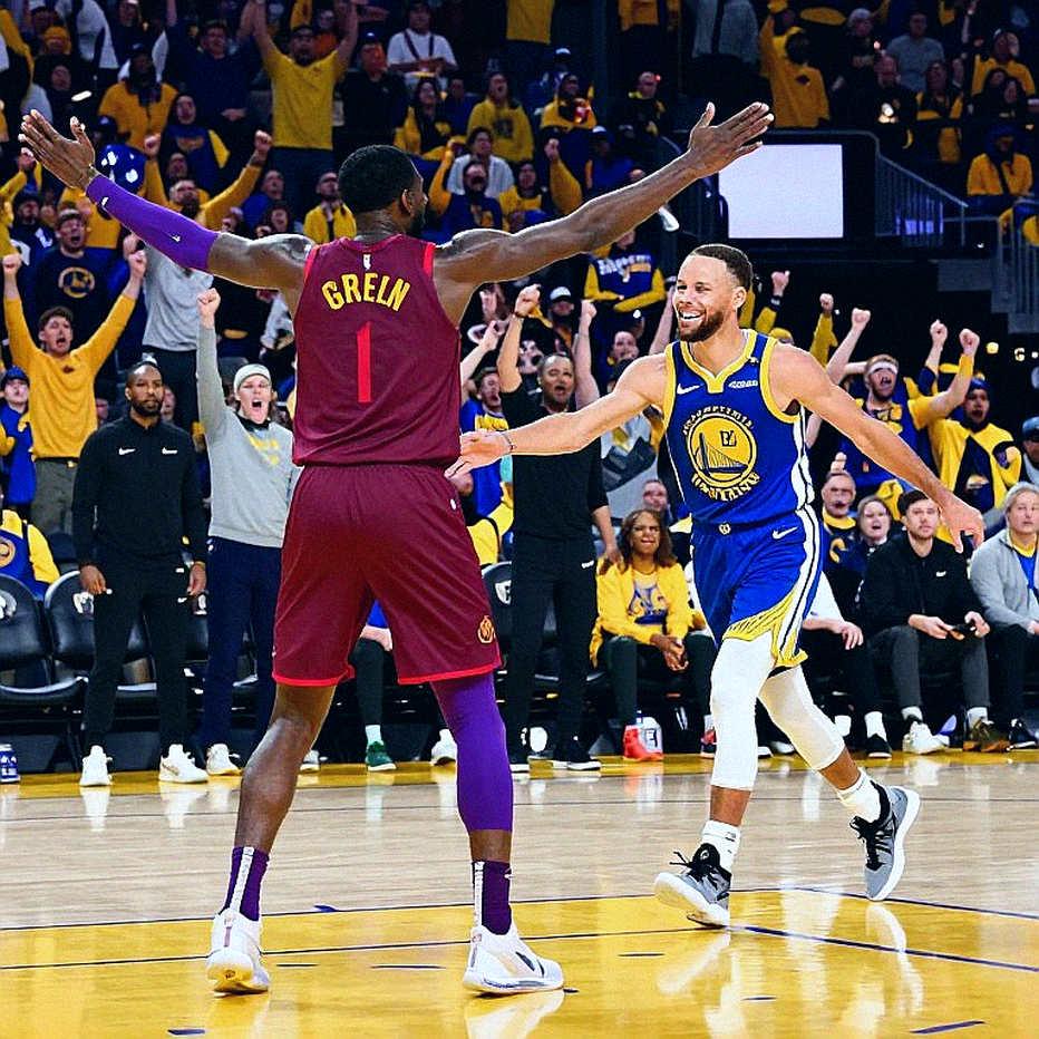 Dwight Howard tái xuất sân cỏ: Siêu nhân trở lại, nhưng ở Georgia?