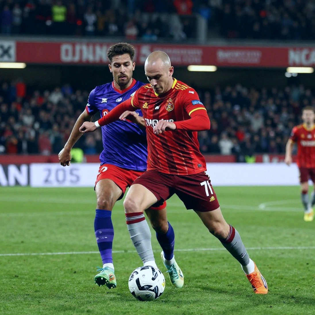 U23 Việt Nam lên đường sang Nagoya: Một đội hình chưa đủ người và những bản hợp đồng không ai đọc trên truyền hình U23 Việt Nam lên đường sang Nagoya: Một đội hình chưa đủ người và những bản hợp đồng không ai đọc trên truyền hình