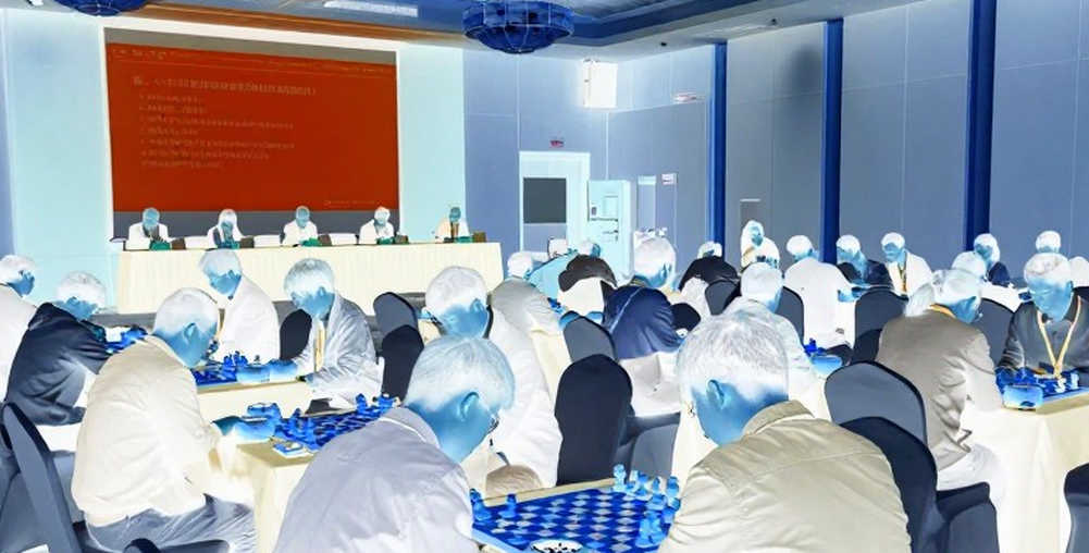 Bí Ẩn Đằng Sau Khai Cuộc Møller: Sự Lệch Pha Giữa Tên Gọi Và Thực Tế