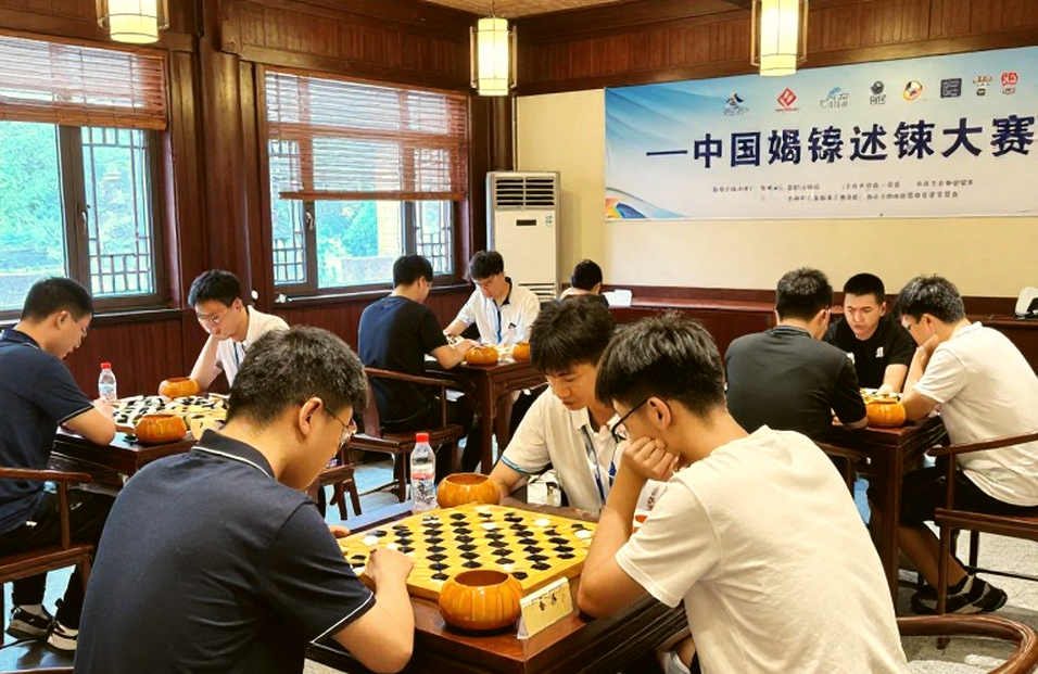 Mười hai ván hòa, một tuyệt tác phòng ngự: Bài học im lặng từ Carlsen và Caruana