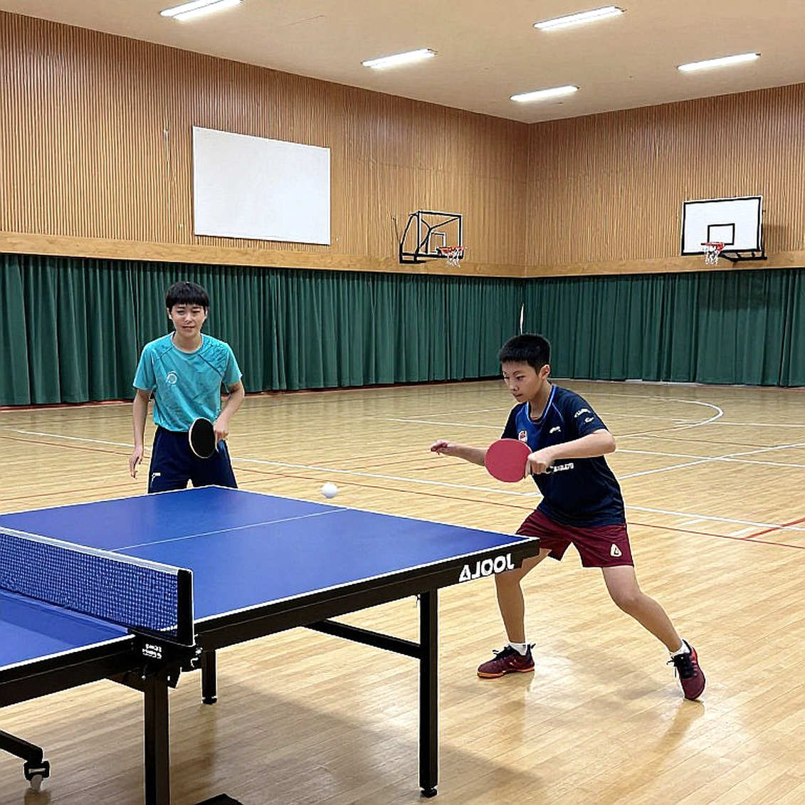 Zhang Yining đến Bắc Macedonia: bốn ngày, một cột mốc, và những gì bản tin không nói