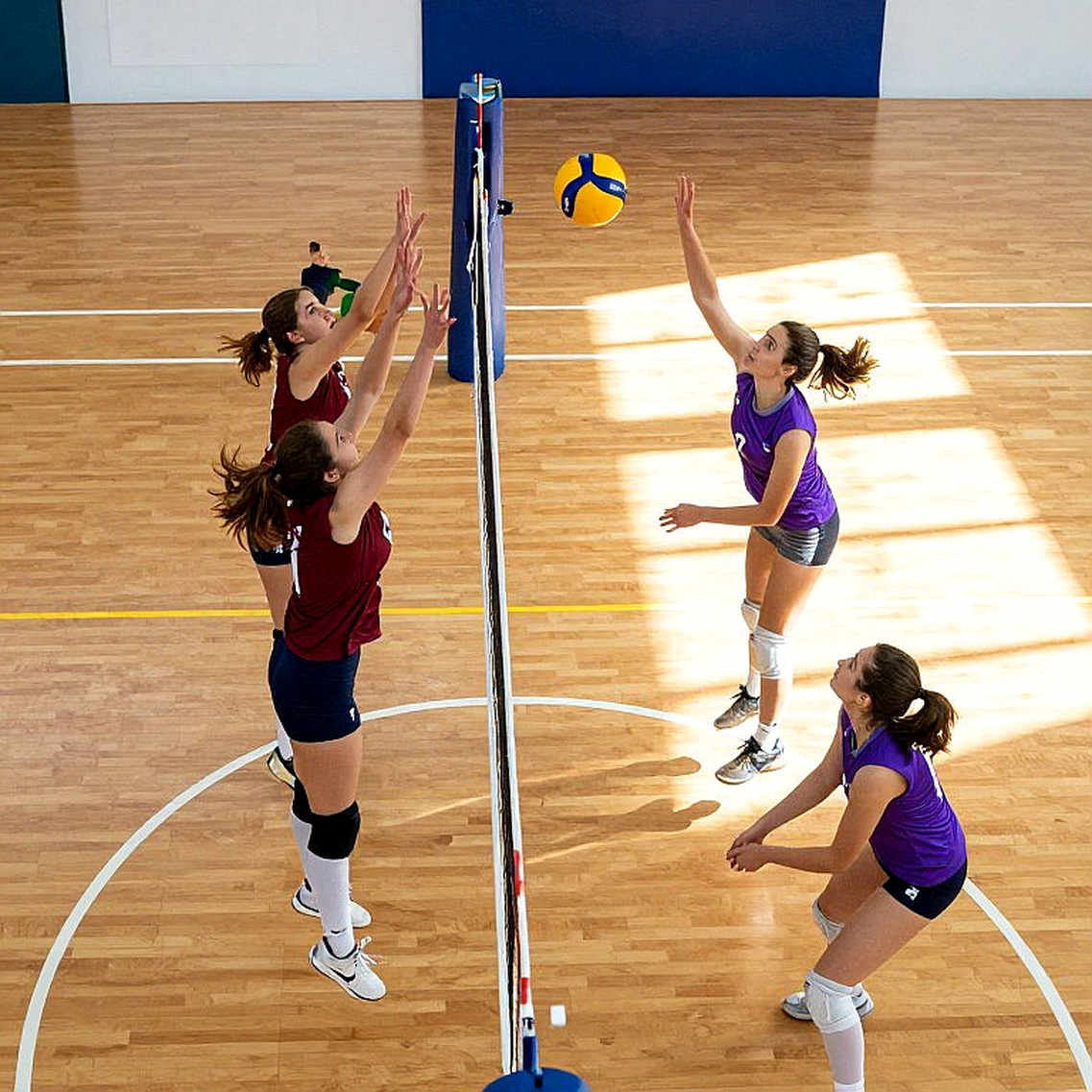 Efeler để thua Romania 3-1 tại EuroVolley 2026: Suất đi tiếp của Thổ Nhĩ Kỳ dồn vào trận cuối với Latvia